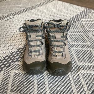 Oboz Women’s Hiking Boots Size 8